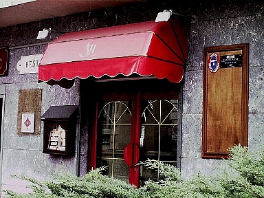 �ʐ^�Q�F���E�T���e�B���[��